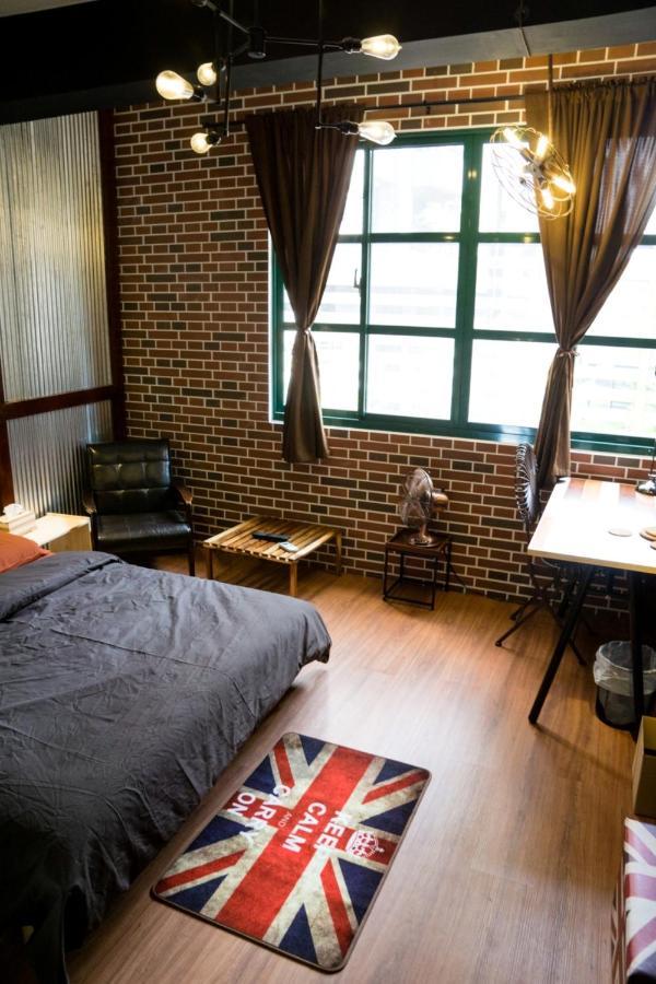 Baker Street London Style Inn Tainan Buitenkant foto